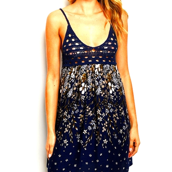 GANJI LA 💙💦🩵Beautiful Crochet Top Floral Dress❤️ - Picture 1 of 2
